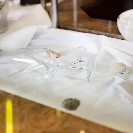 随勒斯特酒店 酒店