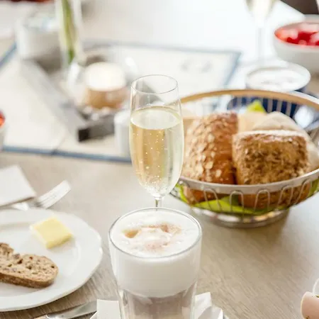 随勒斯特酒店 埃肯弗德