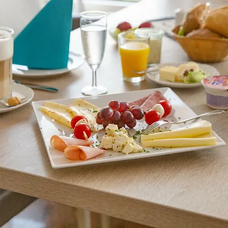 随勒斯特酒店 酒店